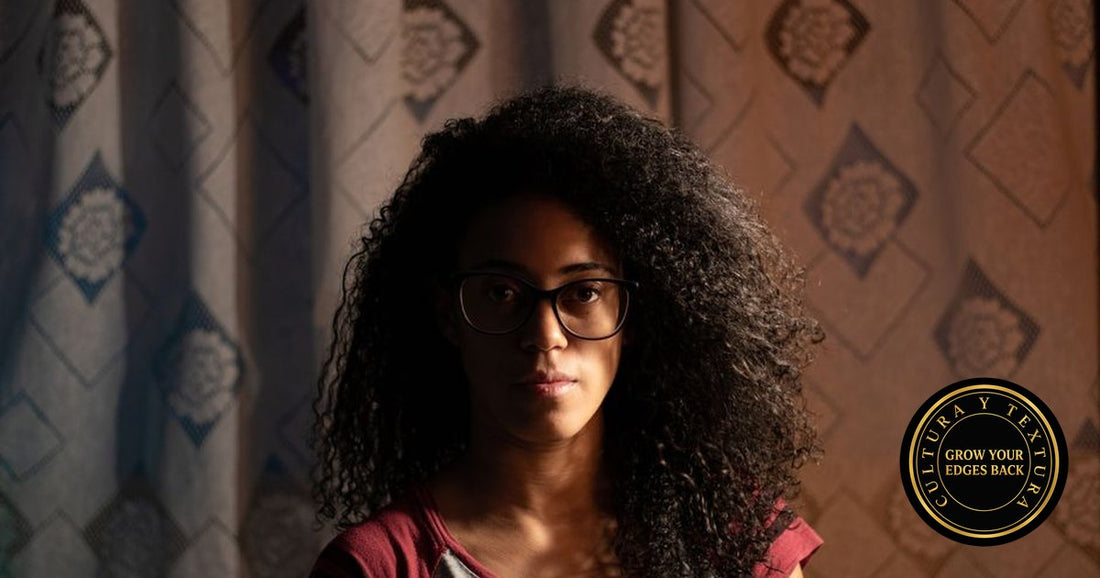 Latina woman with curly hair — Grow Your Edges Back Cultura y Textura